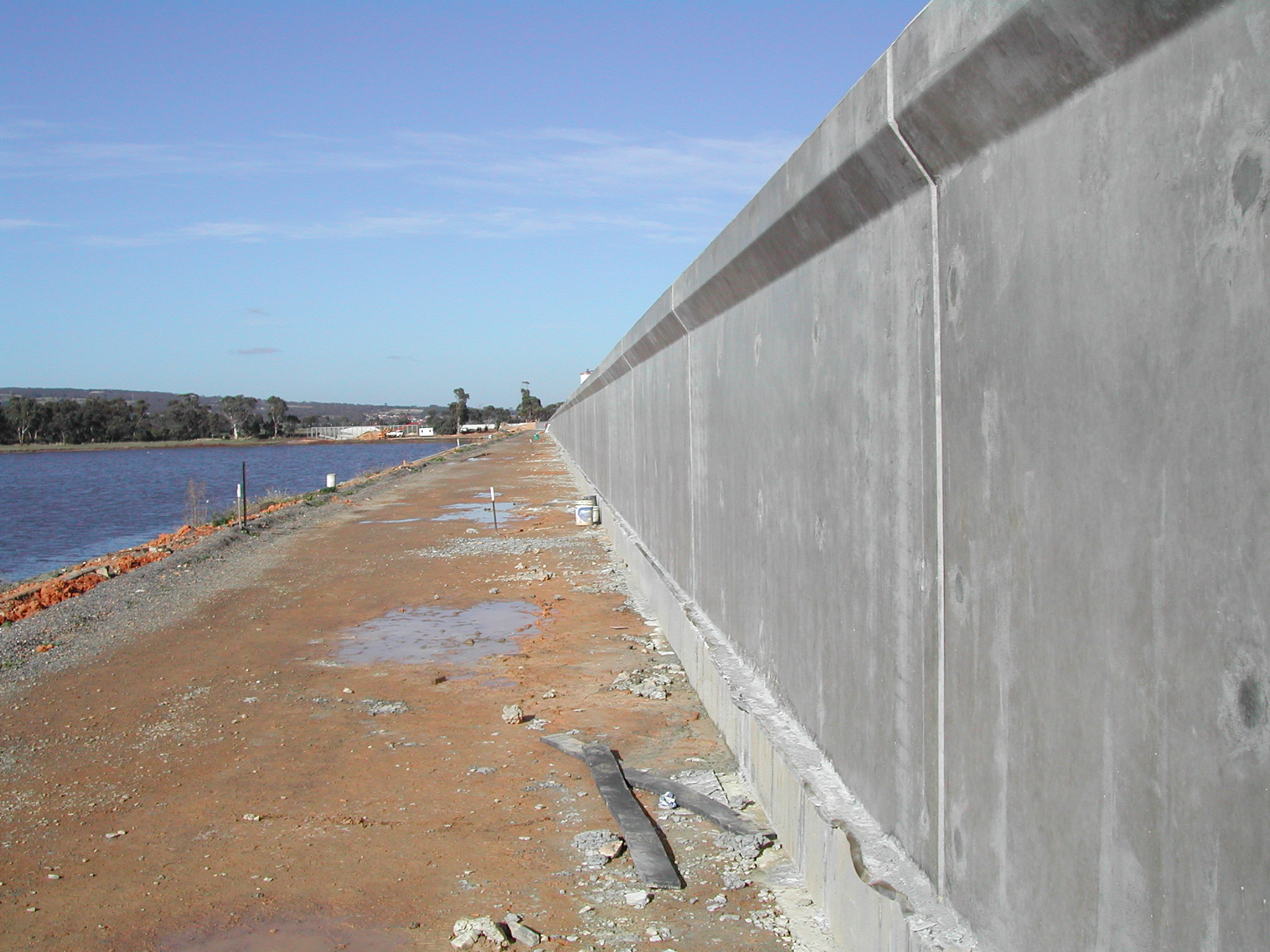 Happy Valley Reservoir wave wall – Client McMahon constructions